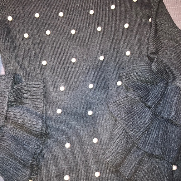 Black sweater with pearls, size S - Picture 2 of 2